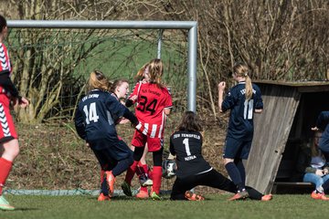 Bild 44 - C-Juniorinnen TSV Zarpen - TuS Tensfeld : Ergebnis: 2:1